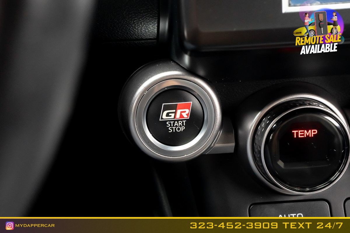 Used 2022 Toyota GR86 w/ ALL Weather Mat Package (TMS) RWD image 25
