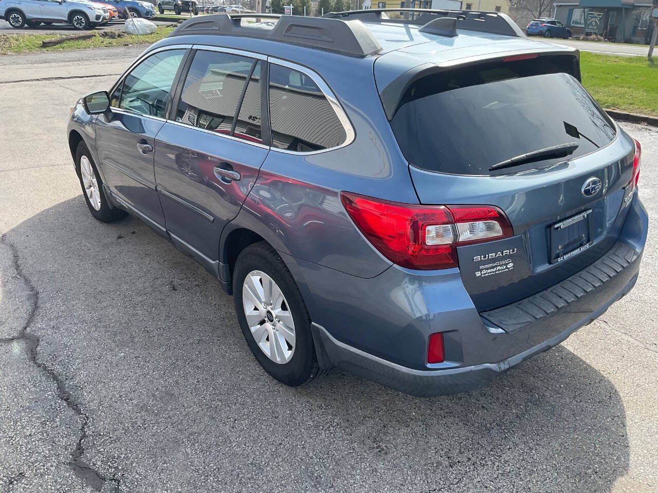 Used 2017 Subaru Outback 2.5i Premium AWD/4WD image 8