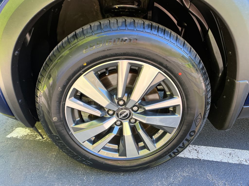 Used 2024 Nissan Pathfinder SL AWD/4WD image 25