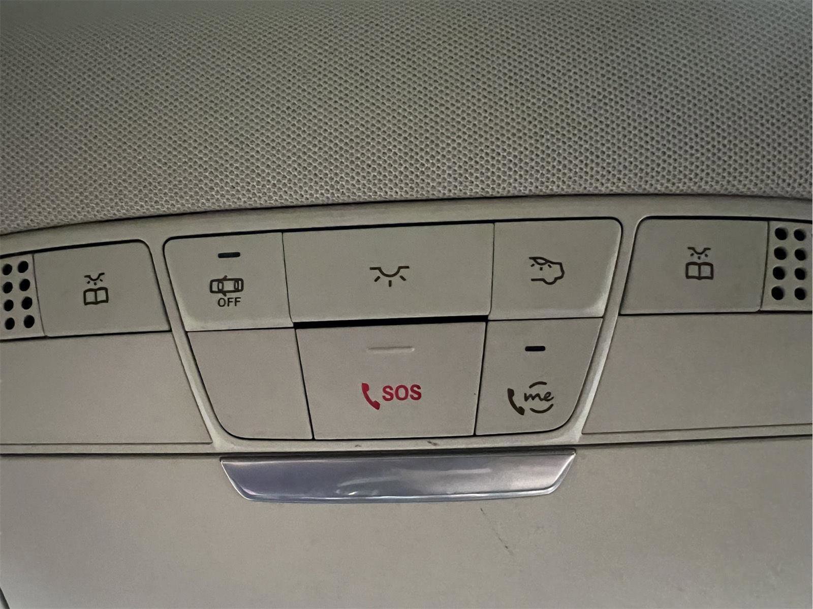 Used 2021 Mercedes-Benz GLC 300 image 26