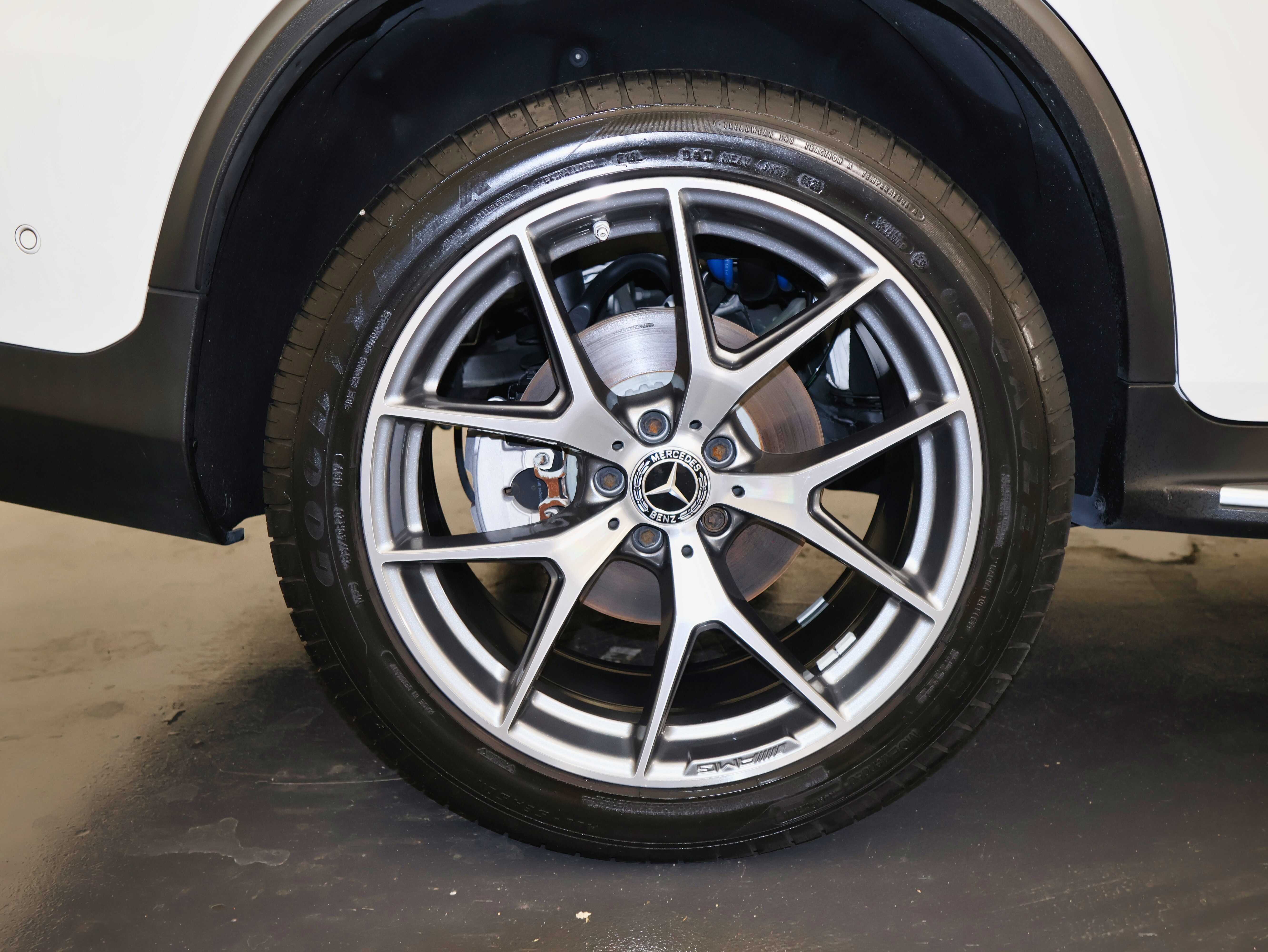 Used 2020 Mercedes-Benz GLC 300 4MATIC Coupe image 46