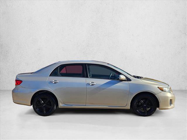Used 2012 Toyota Corolla LE image 4