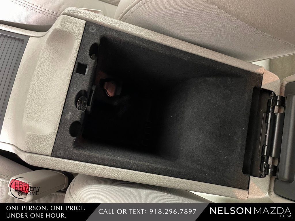 Used 2011 Buick Lucerne CXL image 32