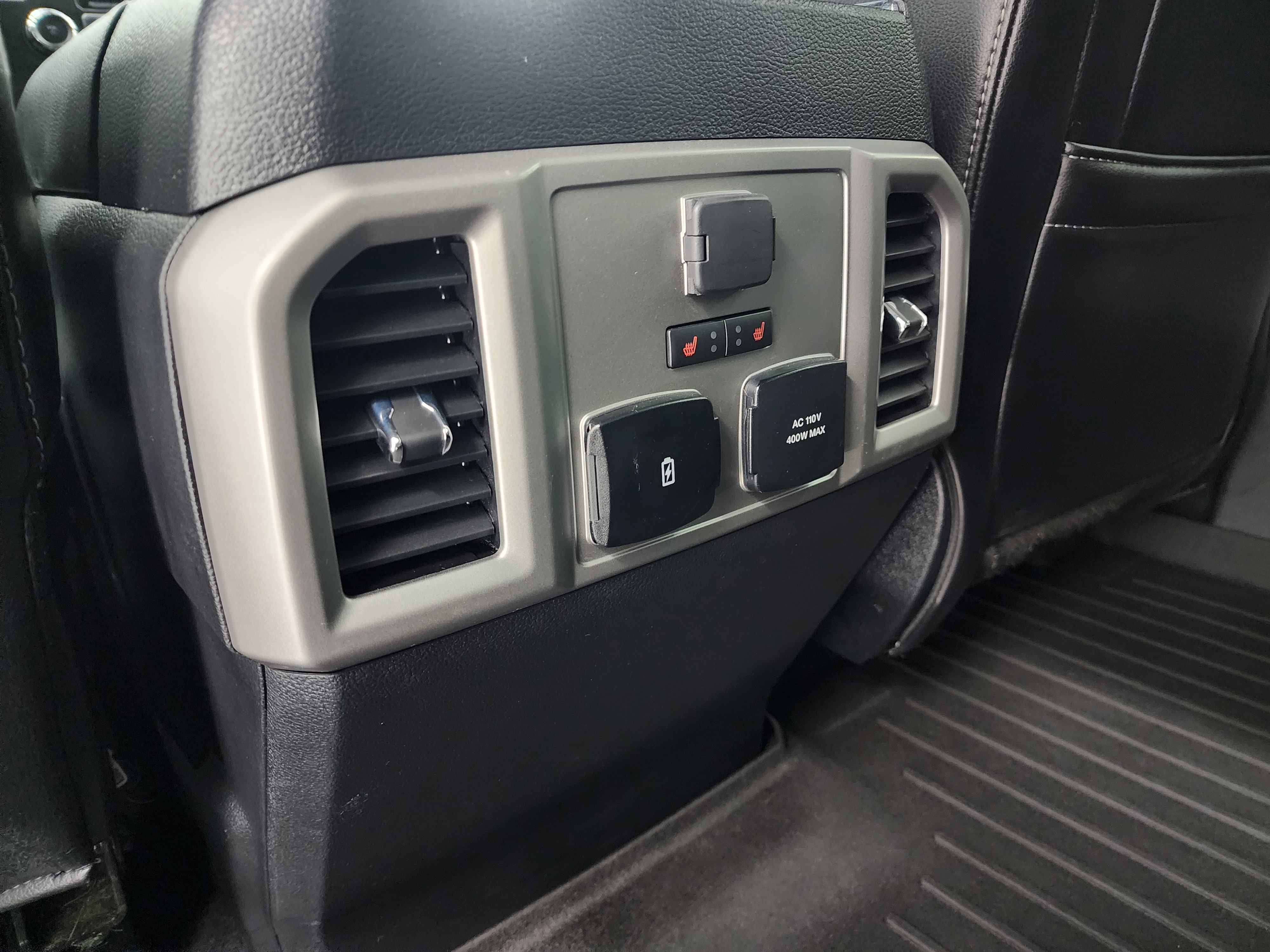 Used 2021 Ford F350 Lariat image 33