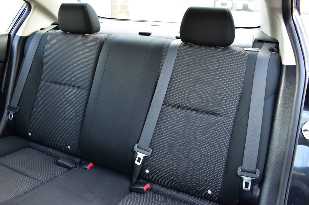 Used 2012 MAZDA MAZDA3 i Sport image 22