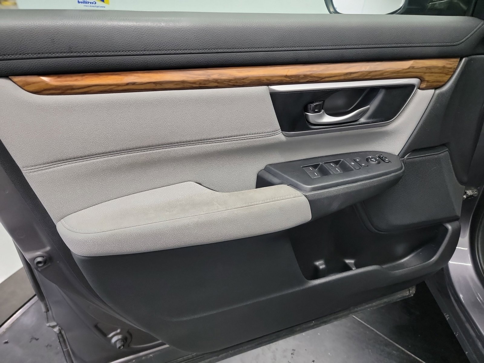 Used 2018 Honda CR-V EX image 13