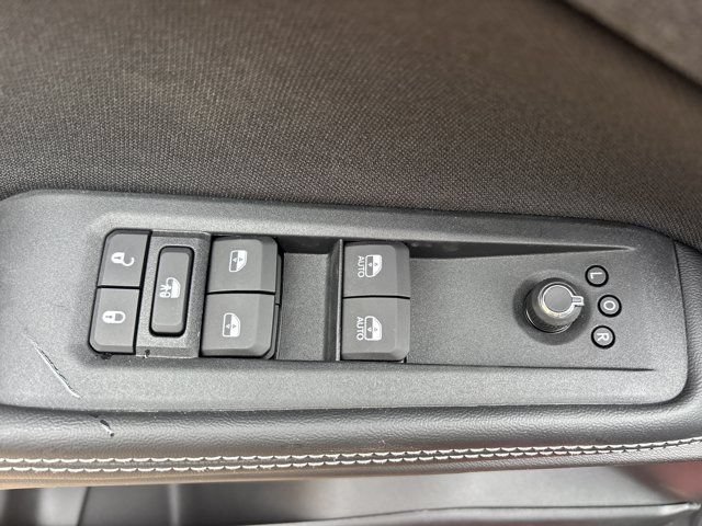 New 2026 Jeep Cherokee Laredo AWD/4WD image 18