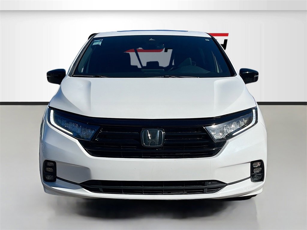 Used 2023 Honda Odyssey Sport image 2