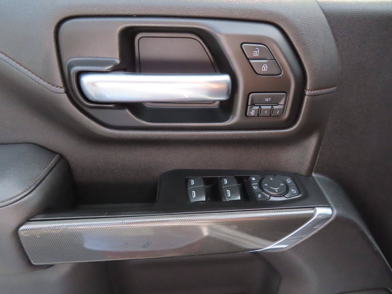 Used 2020 GMC Sierra 2500 AT4 w/ AT4 Premium Package AWD/4WD image 28