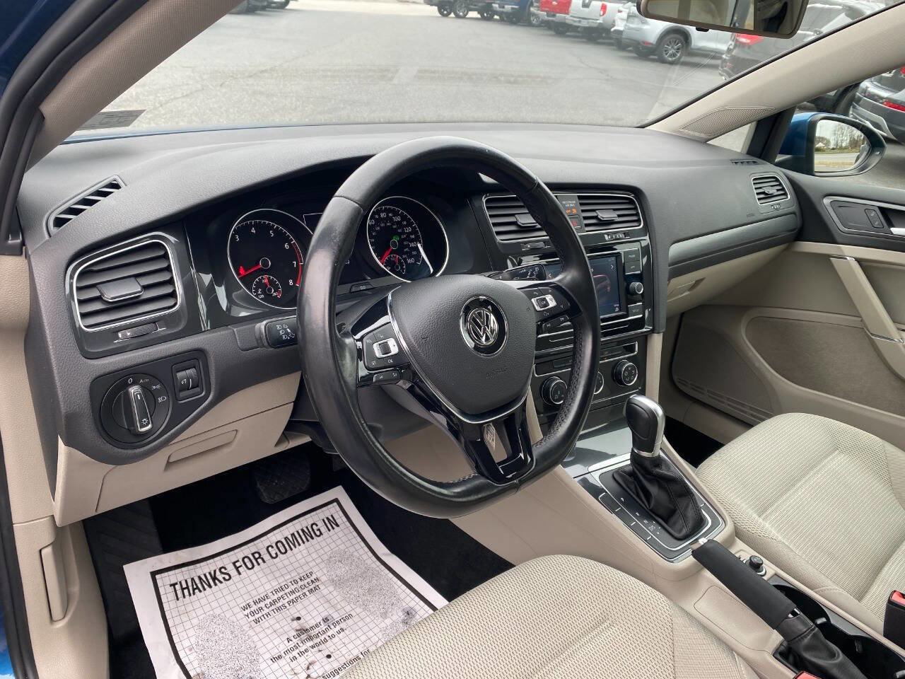 Used 2018 Volkswagen Golf S image 10