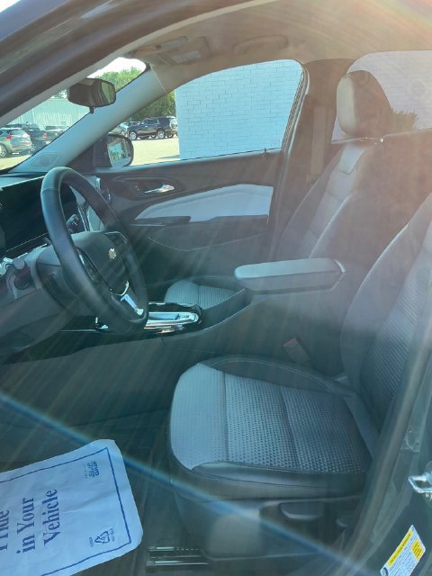 Used 2025 Chevrolet Trax LT w/ LT Convenience Package FWD image 10