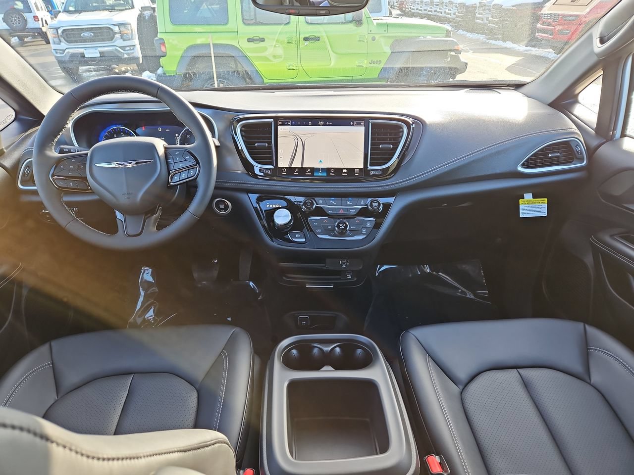 New 2026 Chrysler Pacifica Select AWD/4WD image 17