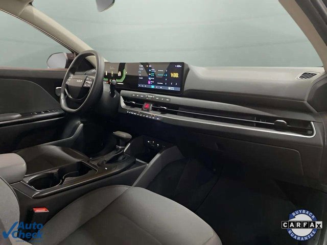 Used 2025 Kia K4 LX image 22