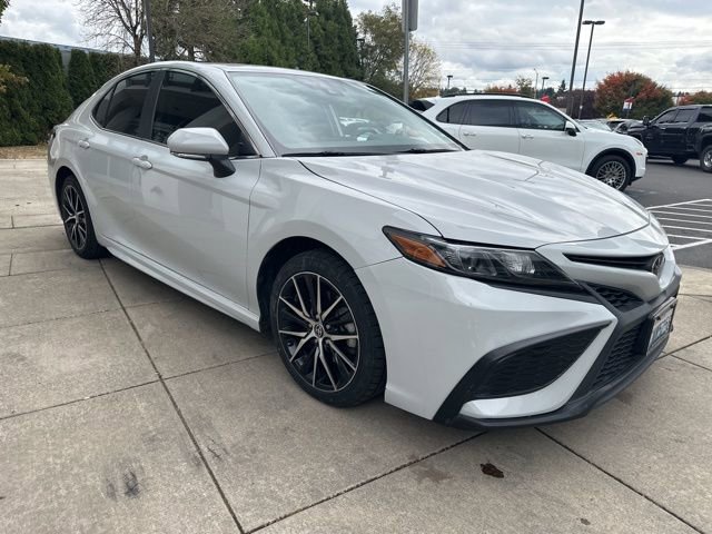 Used 2022 Toyota Camry SE