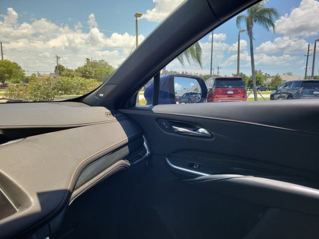 Used 2022 Cadillac XT4 Sport FWD image 31