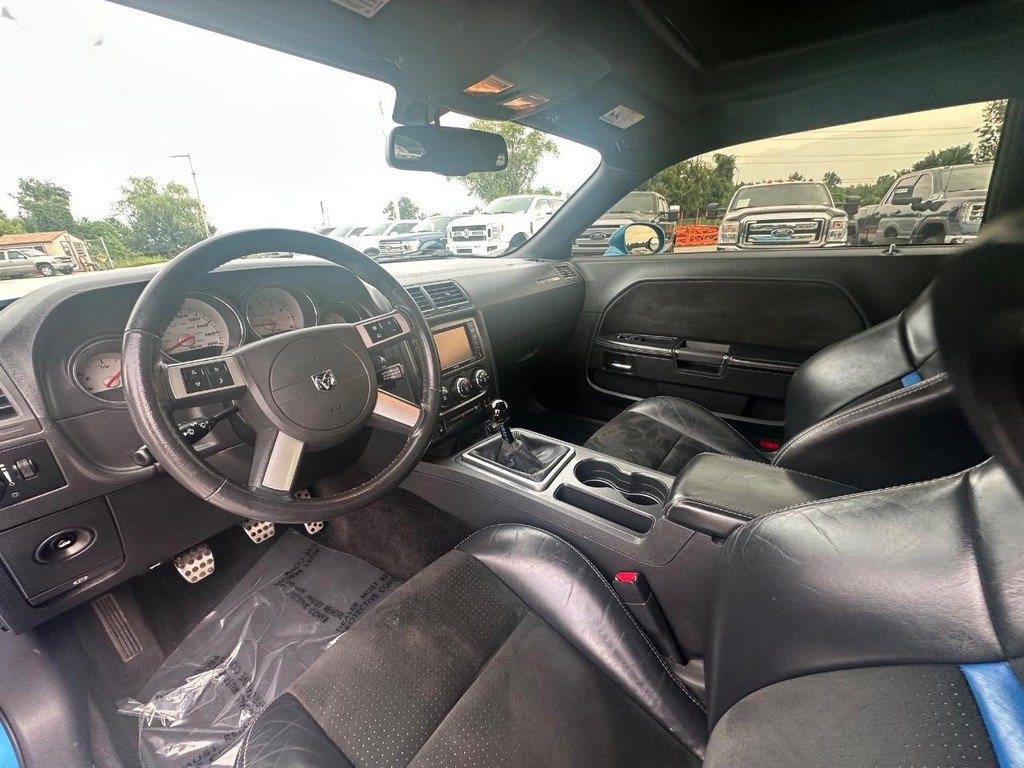 Used 2010 Dodge Challenger SRT8 w/ SRT Option Group II RWD image 16