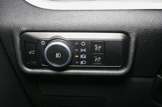 Used 2023 Ford Explorer XLT w/ Equipment Group 202A AWD/4WD image 36