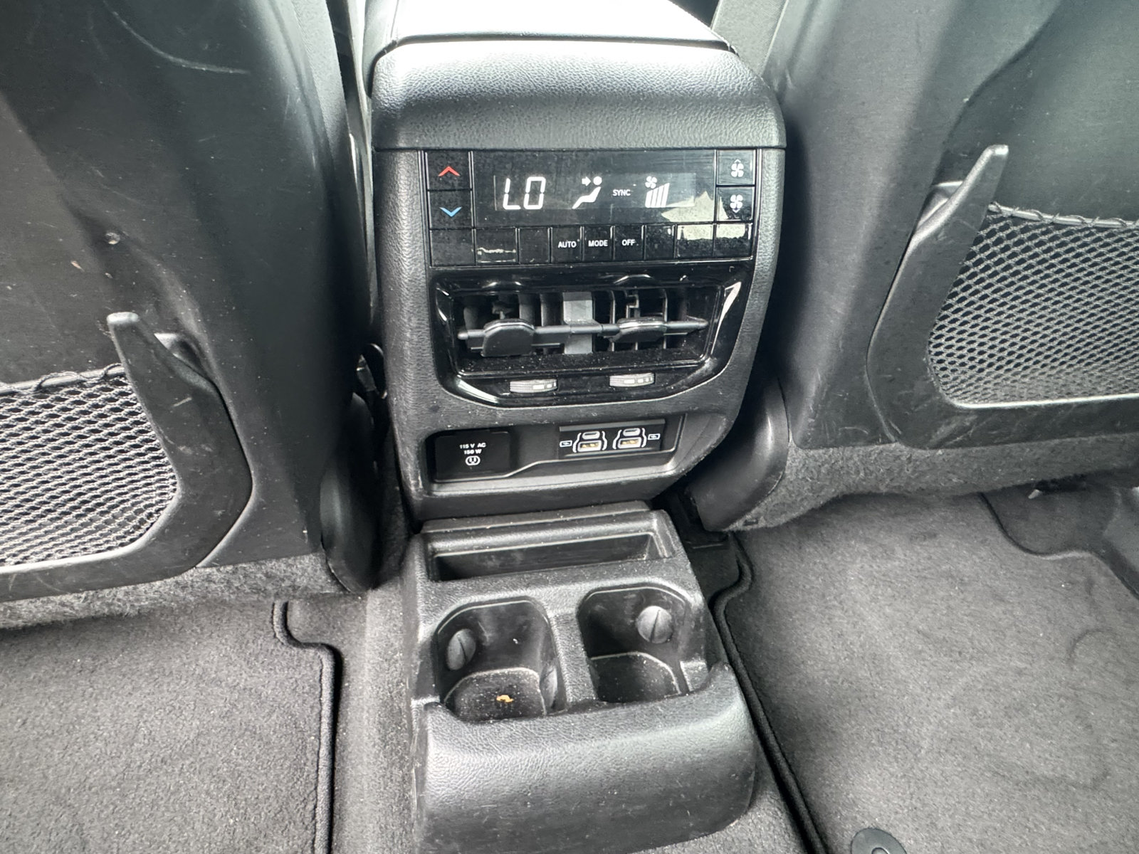 Used 2022 Jeep Grand Cherokee L Laredo AWD/4WD image 23