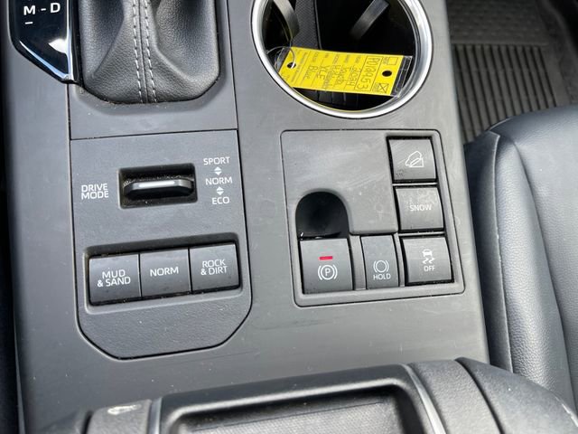 Used 2024 Toyota Highlander XLE image 25