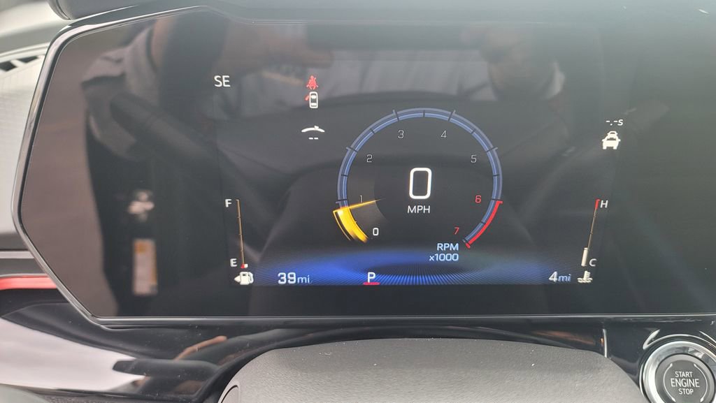 New 2026 Chevrolet Trax RS w/ Sunroof Package image 19