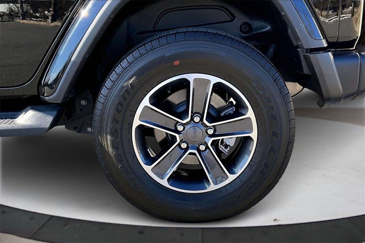 Certified 2023 Jeep Wrangler Sahara w/ Cold Weather Group image 34