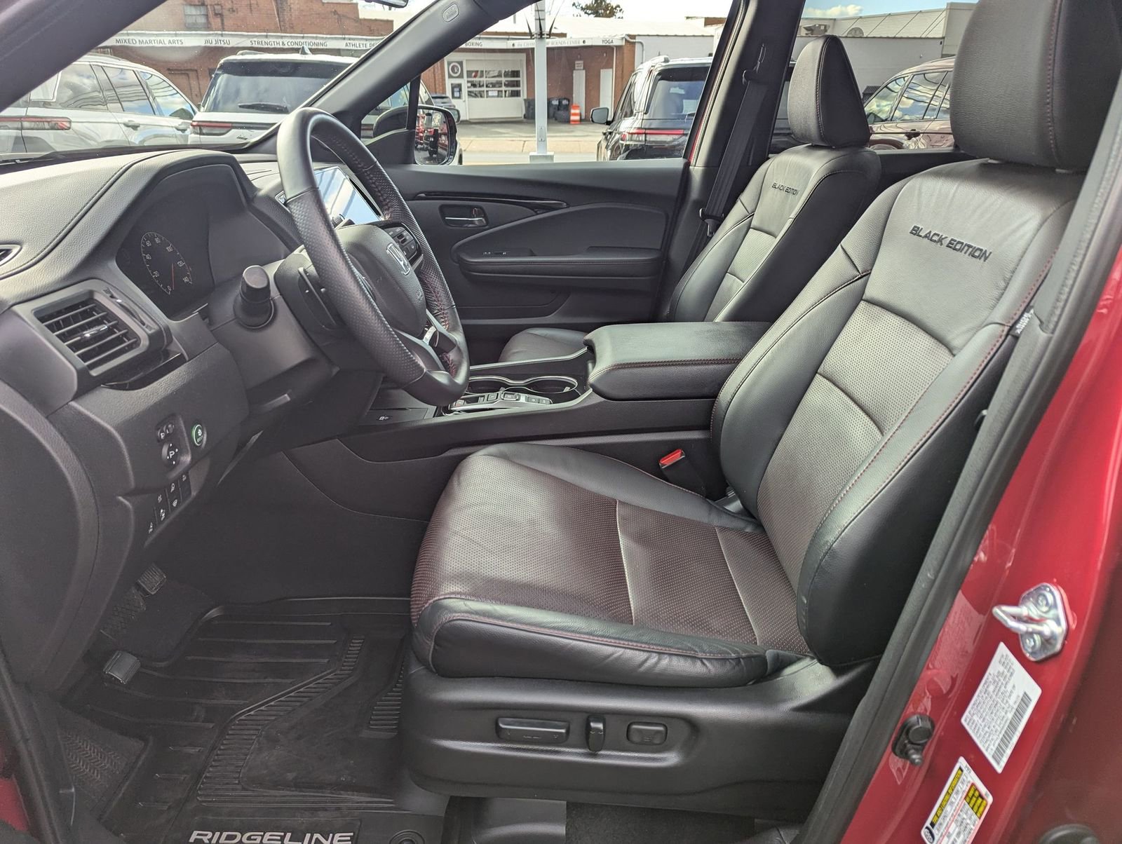 Used 2024 Honda Ridgeline Black Edition image 10