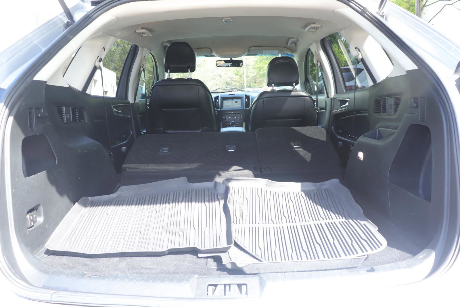 Used 2018 Ford Edge SEL w/ Equipment Group 201A image 16