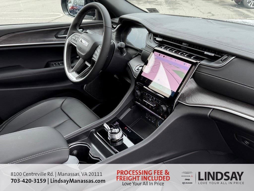 New 2025 Jeep Grand Cherokee L Limited w/ Luxury Tech Group II image 9