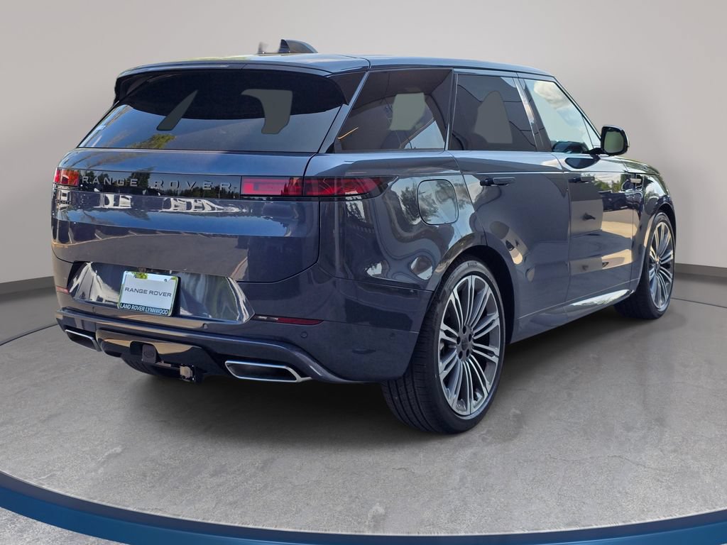 New 2026 Land Rover Range Rover Sport Dynamic SE AWD/4WD image 5