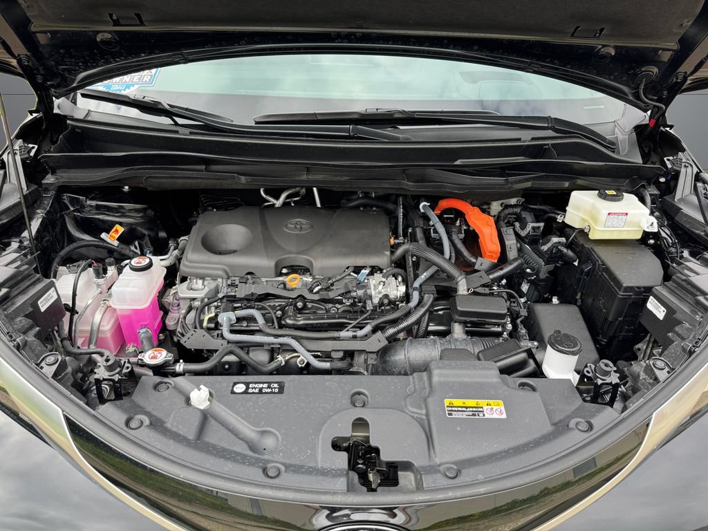 Certified 2026 Toyota Sienna Platinum AWD/4WD image 20