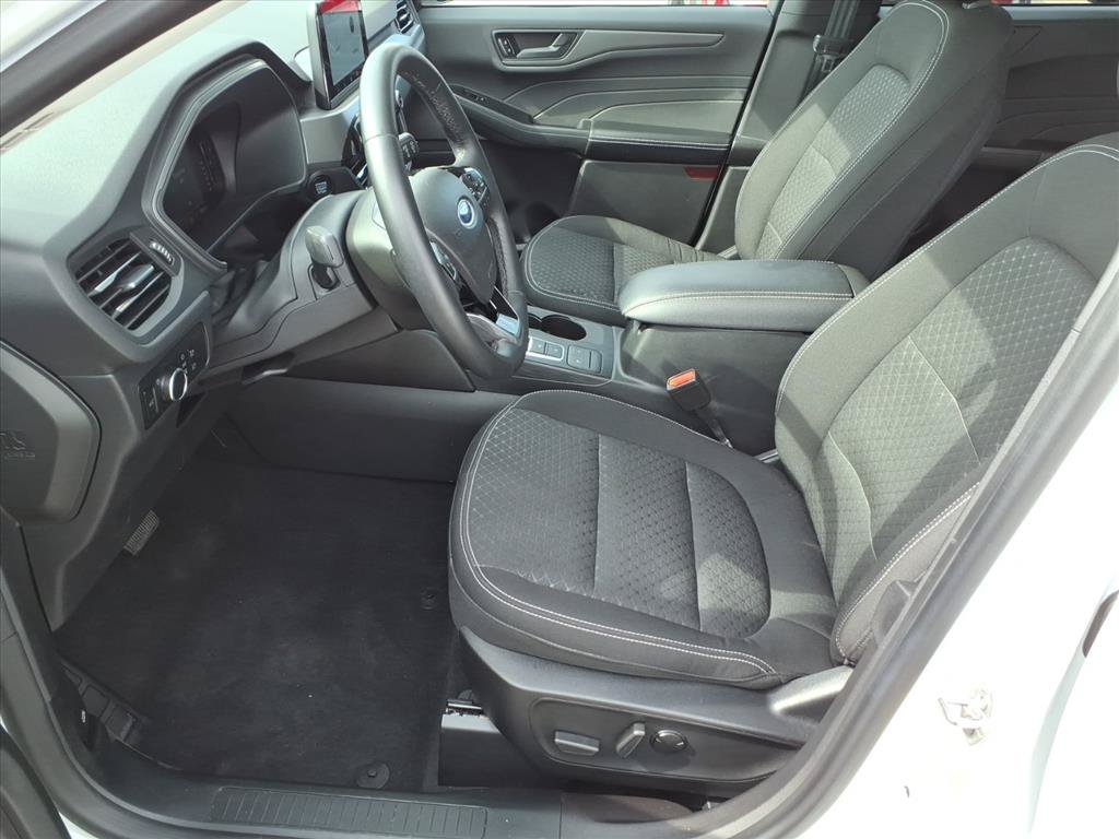 Certified 2023 Ford Escape Active AWD/4WD image 5