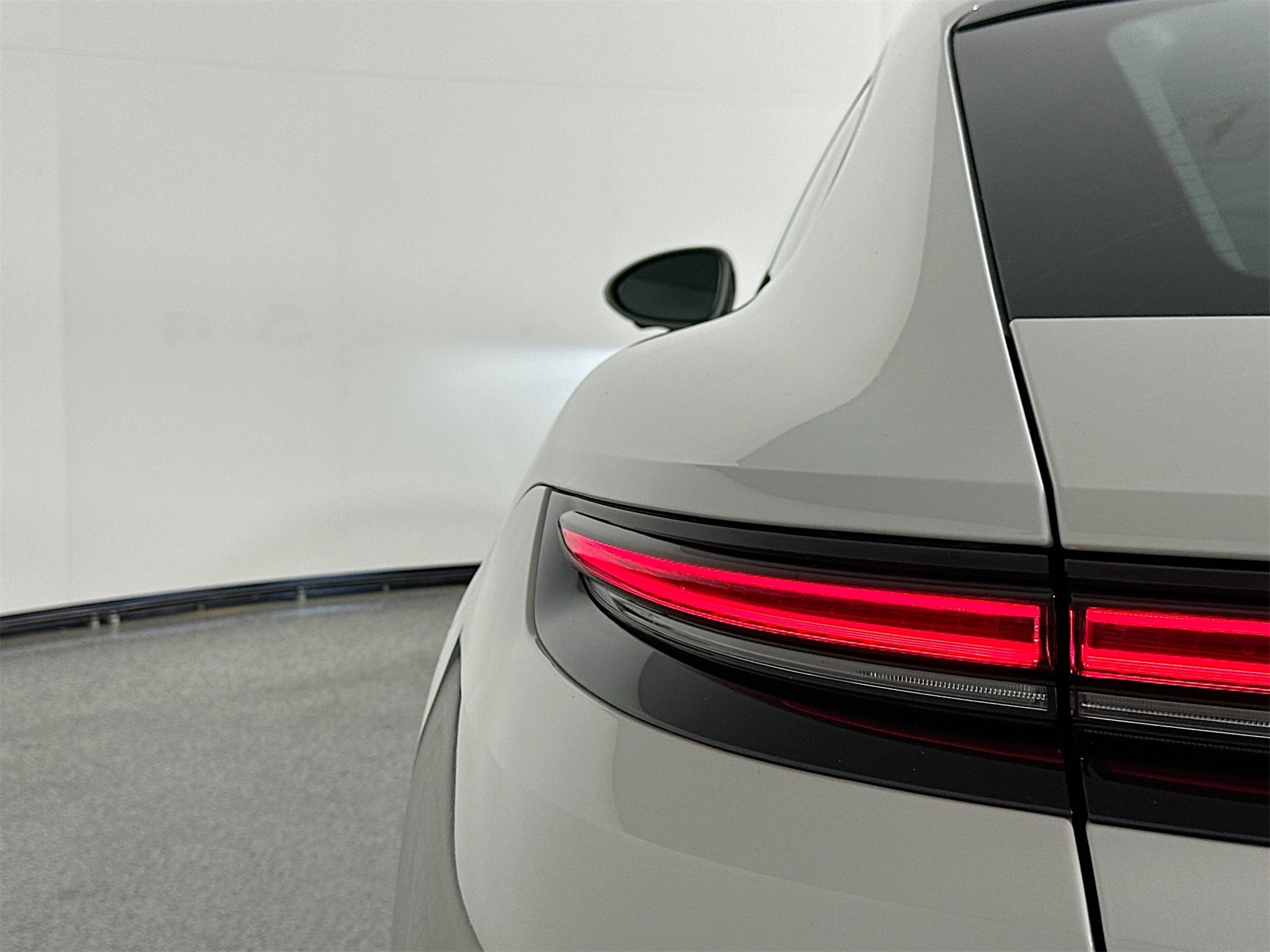 New 2025 Porsche Panamera 4 image 16