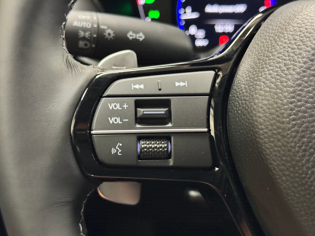 Used 2025 Acura ADX AWD image 20