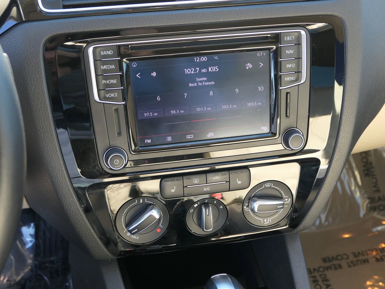 Used 2016 Volkswagen Jetta SEL image 17