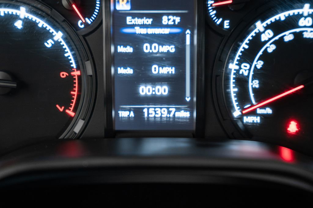 Used 2020 Toyota 4Runner SR5 Premium w/ Moonroof Package AWD/4WD image 44