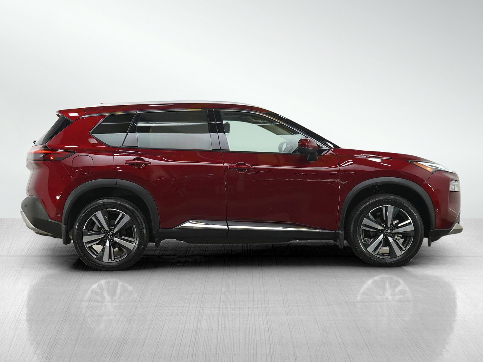 Used 2023 Nissan Rogue Platinum AWD/4WD image 7