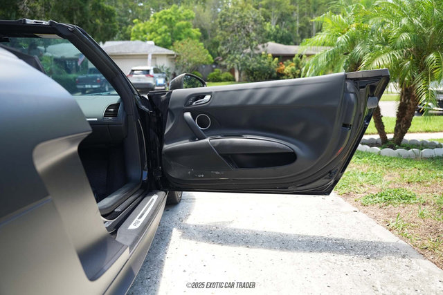 Used 2011 Audi R8 V10 image 40