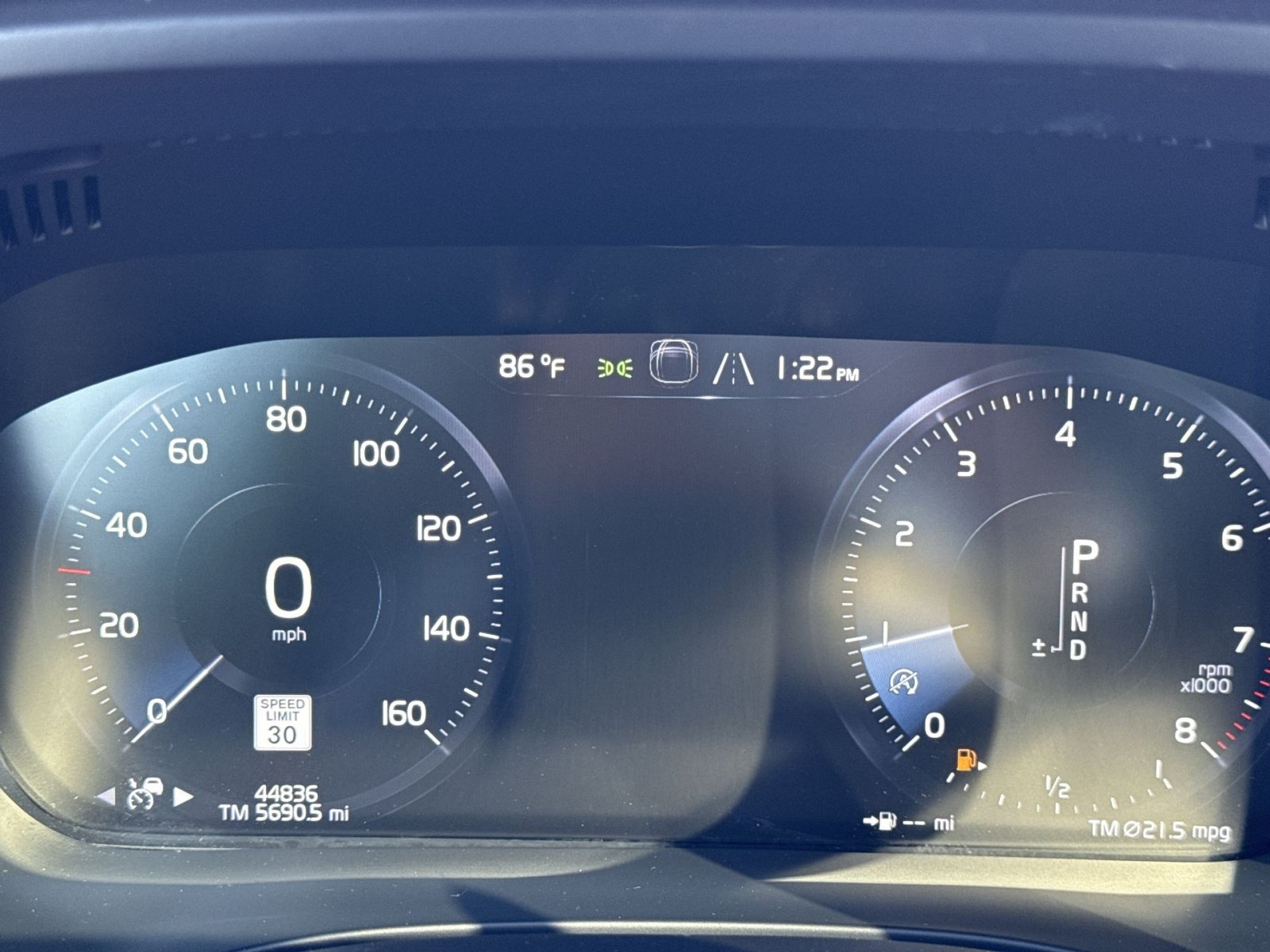 Used 2019 Volvo XC60 T5 Momentum w/ Protection Package Premier FWD image 25