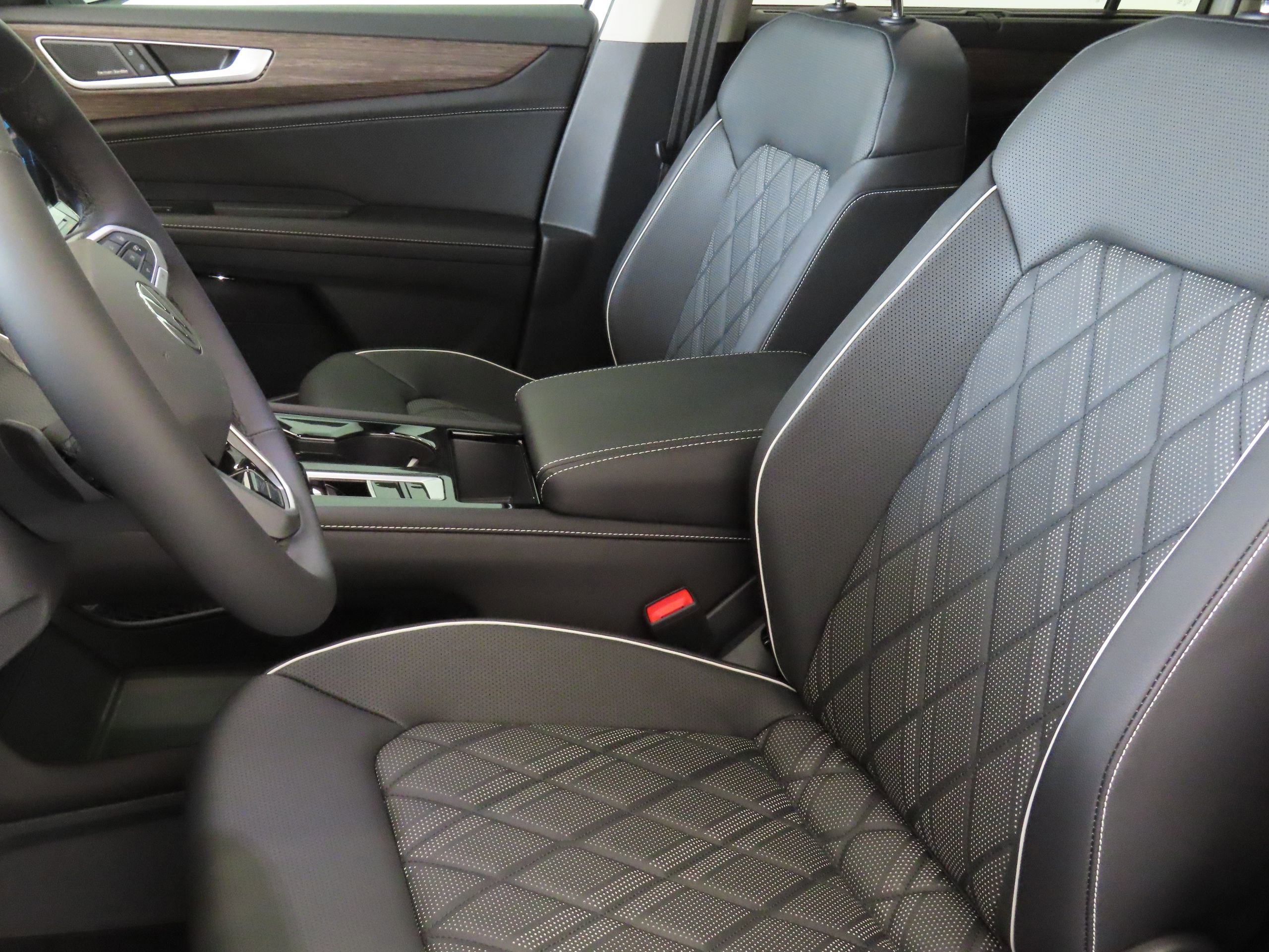 New 2026 Volkswagen Atlas SEL Premium R-Line image 12