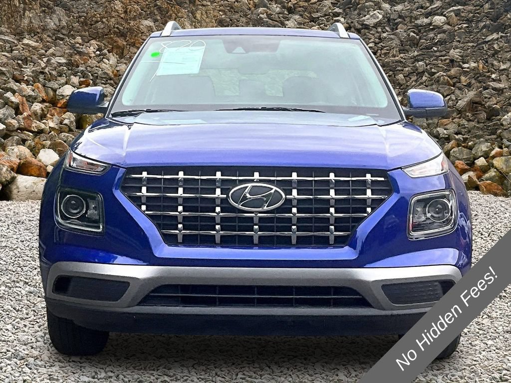 Used 2021 Hyundai Venue SEL FWD image 3