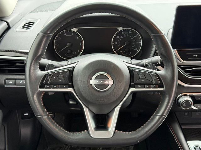 Used 2023 Nissan Altima 2.5 SR w/ SR Premium Package image 15