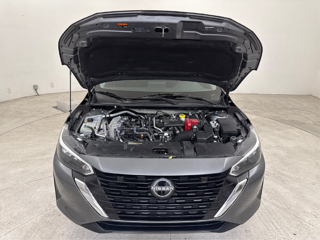 Used 2025 Nissan Sentra SV FWD image 15