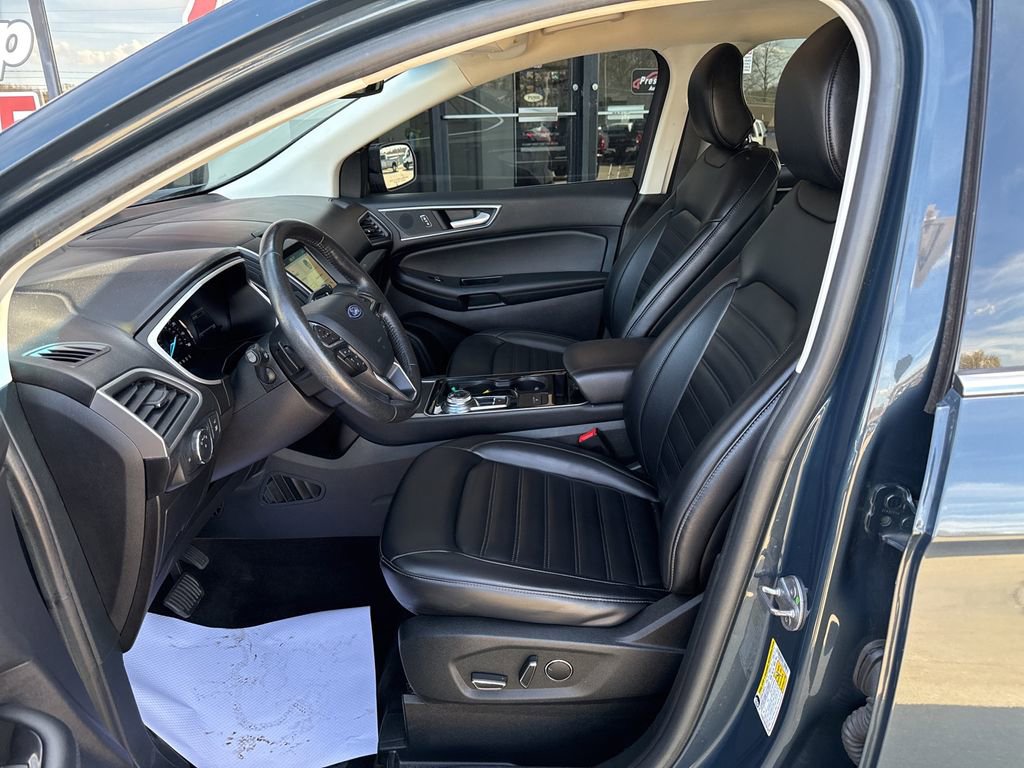 Used 2019 Ford Edge SEL w/ Equipment Group 201A AWD/4WD image 26