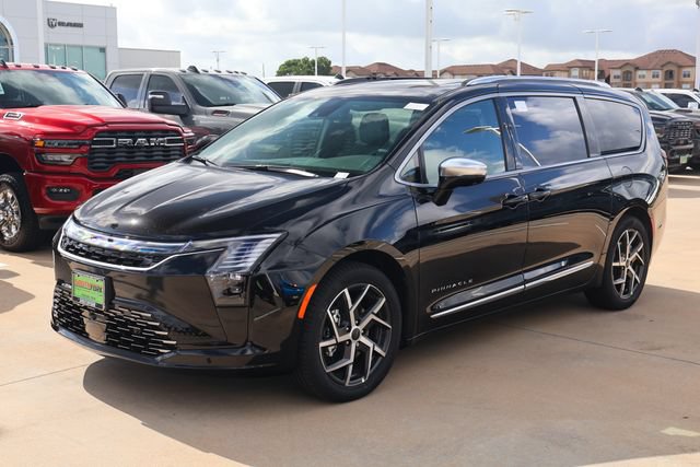 New 2027 Chrysler Pacifica Pinnacle w/ Theater Group FWD image 3