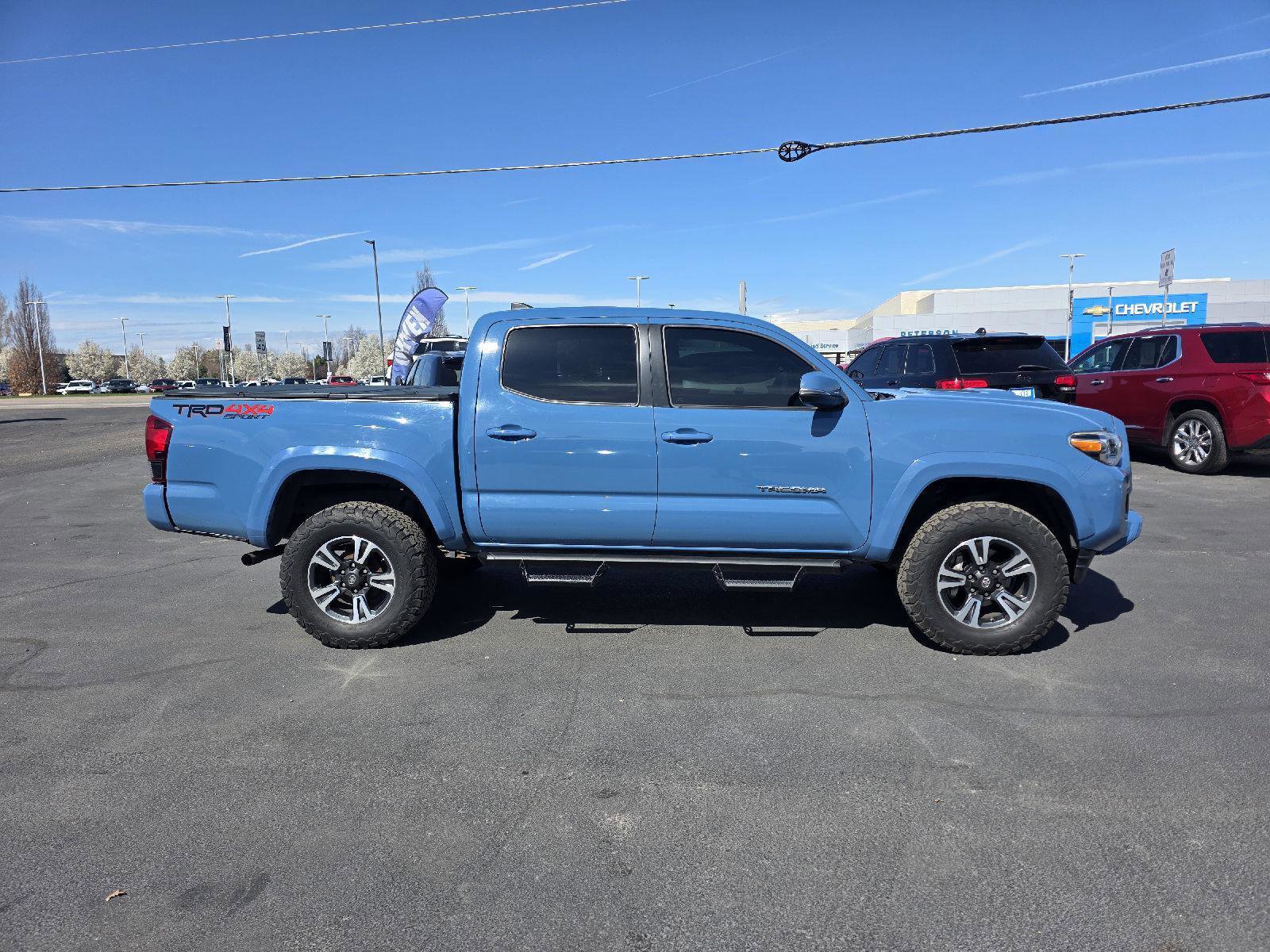 Used 2019 Toyota Tacoma TRD Sport image 4