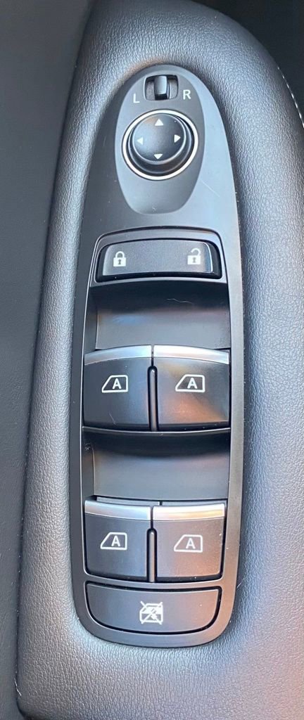 Used 2019 INFINITI QX50 Essential w/ Premium Heat Package image 26