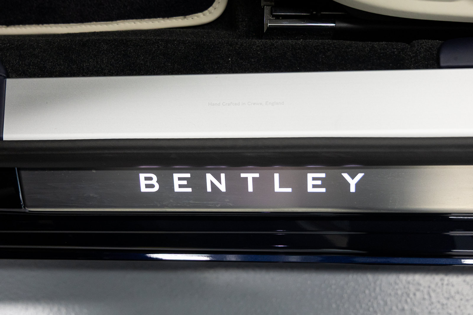 Certified 2026 Bentley Flying Spur V8 AWD/4WD image 42