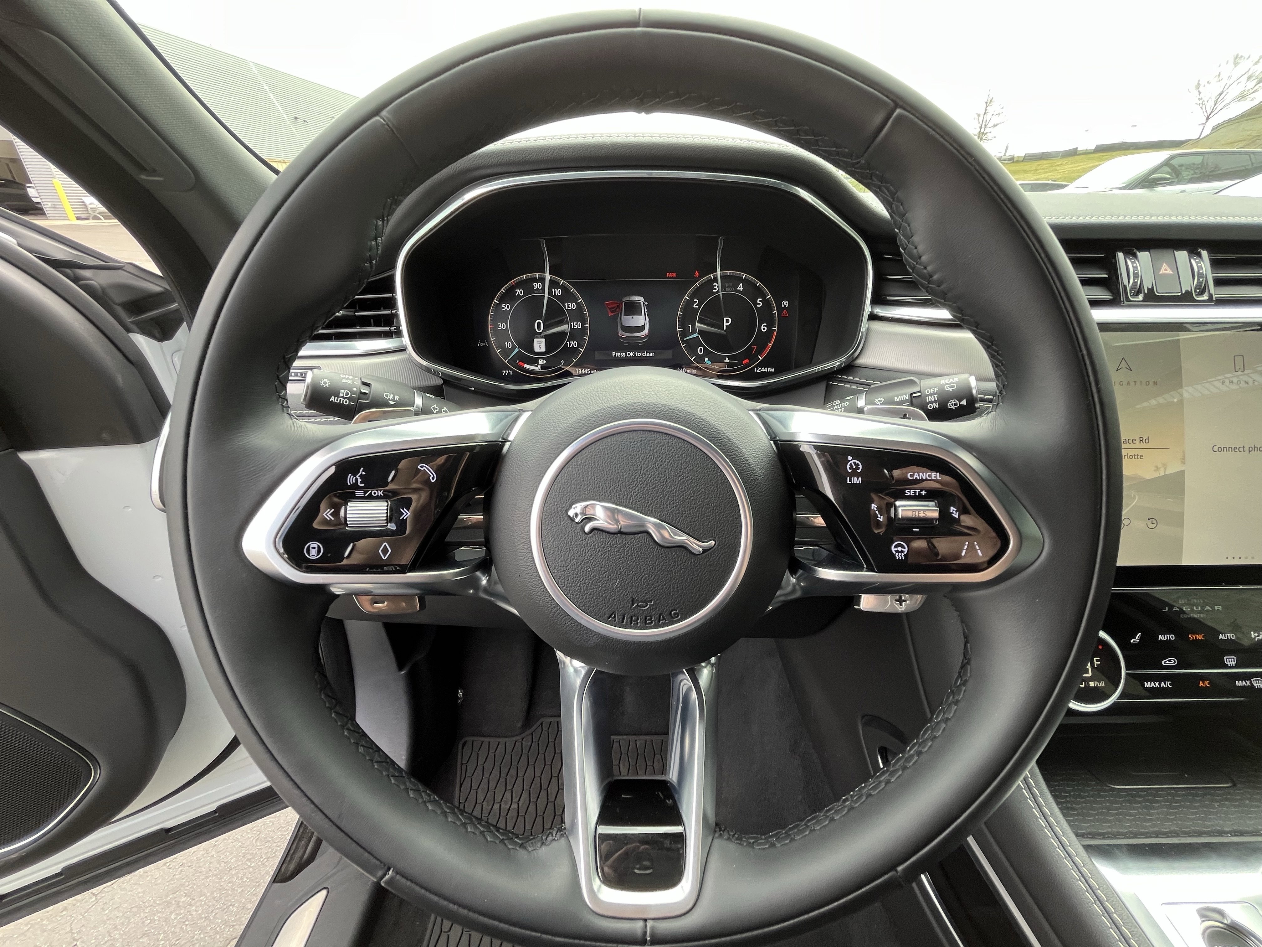 Certified 2025 Jaguar F-PACE R-Dynamic S AWD/4WD image 19