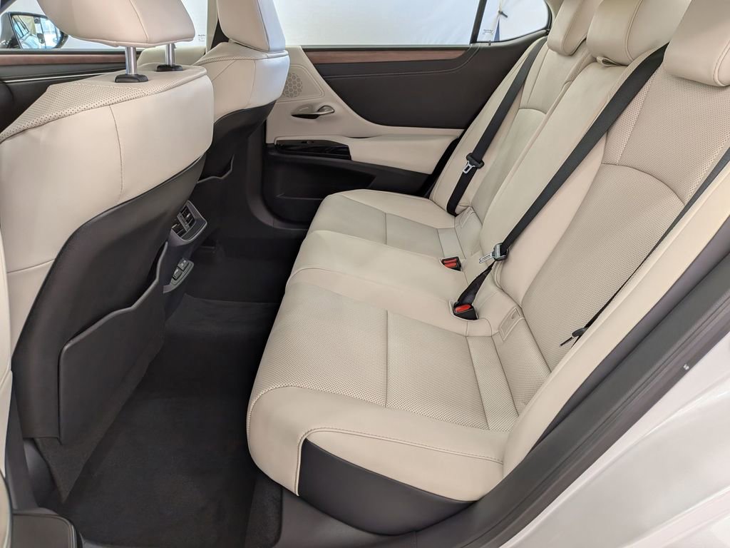 Used 2025 Lexus ES 350 w/ Premium Package image 28