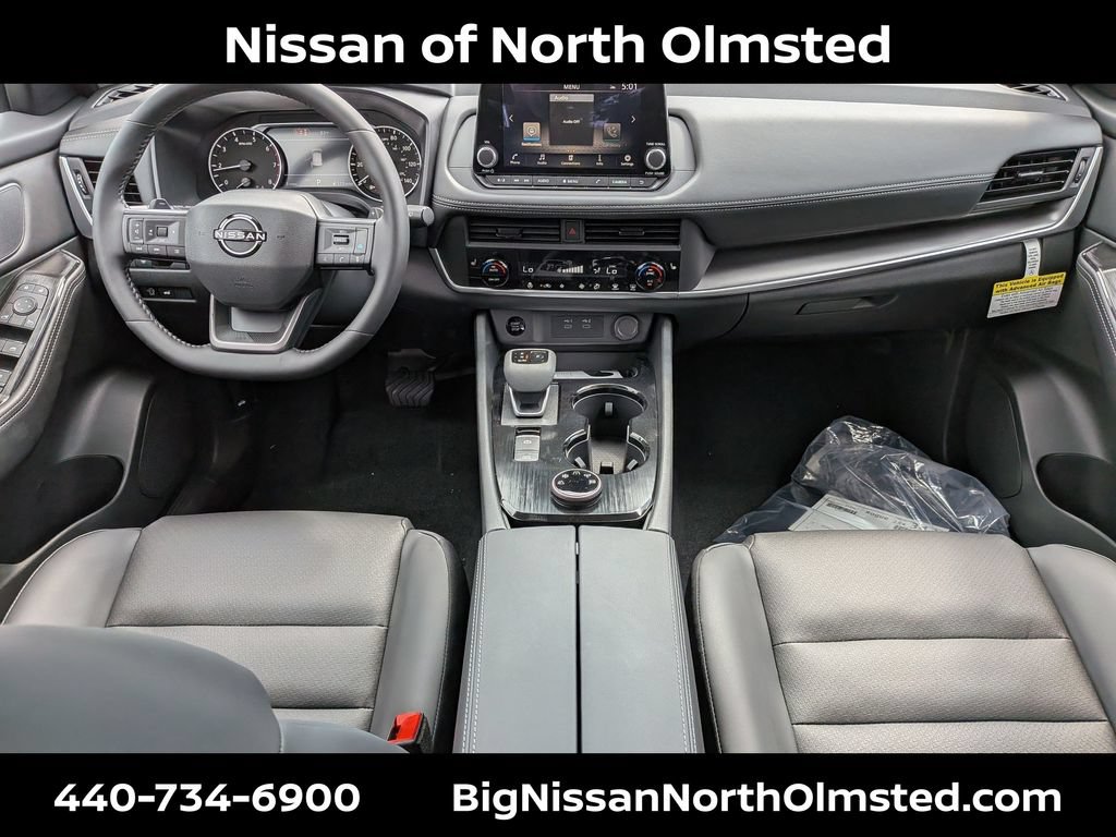 New 2026 Nissan Rogue Dark Armor AWD/4WD image 17